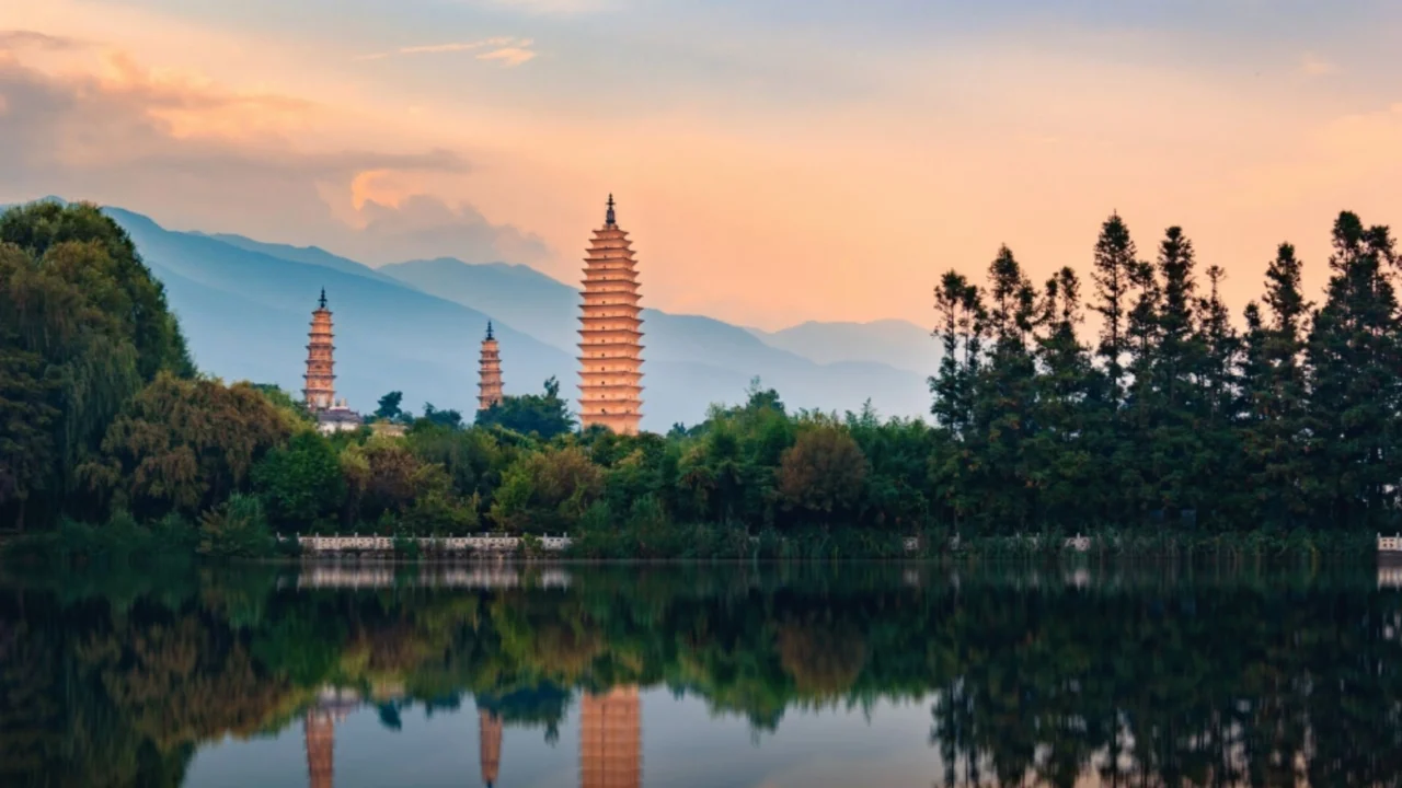 Tour Lệ Giang 6N5Đ - Ba Ngọn Tháp