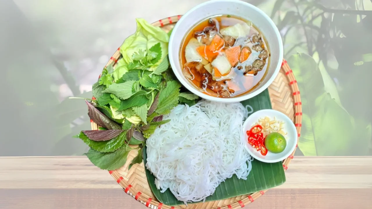 món bún chả đặc sản hà nội vô cùng thơm ngon