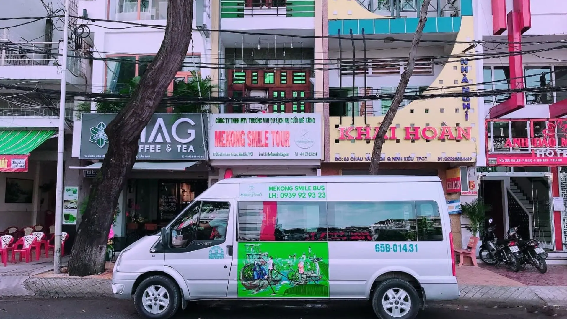 Xe du lịch đưa đón khách từ Cần Thơ đến Rừng Tràm Trà Sư