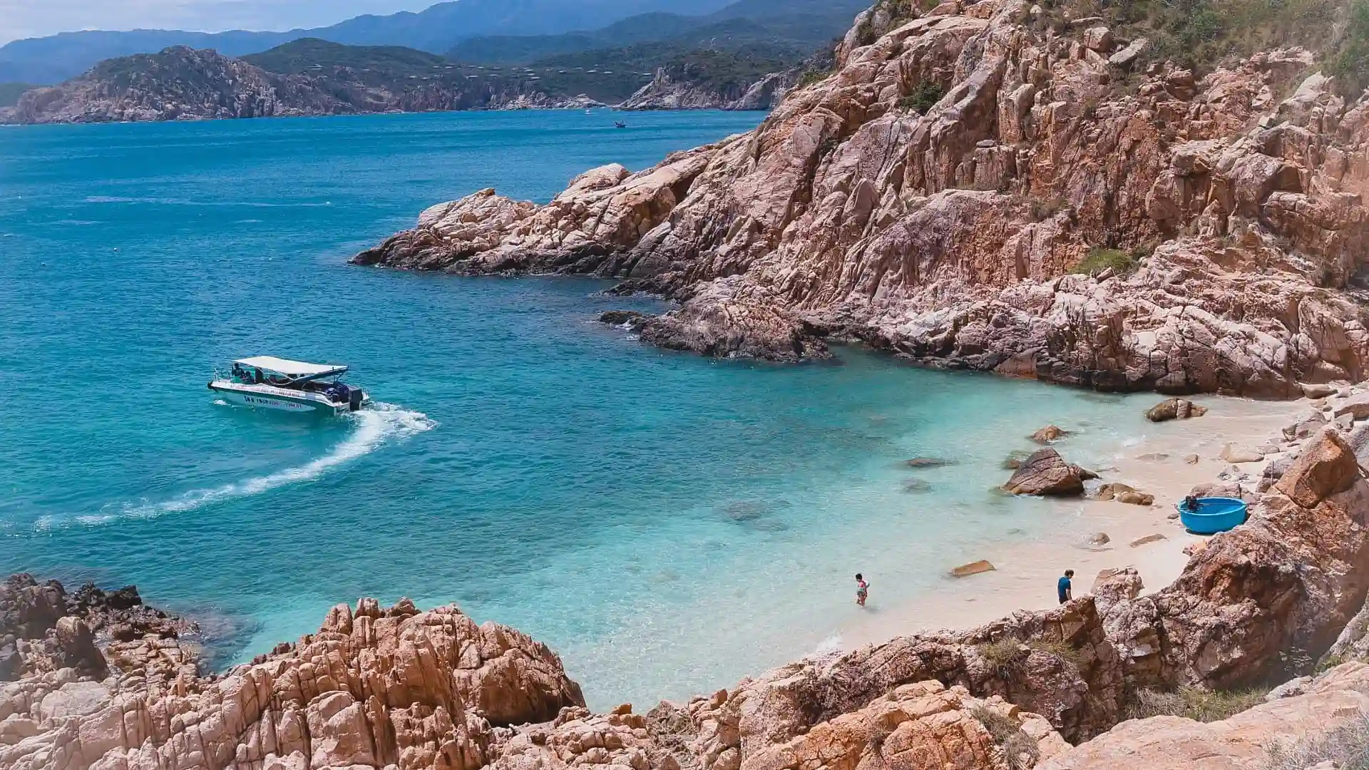 Hòn Rùa Khánh Hoà vẫn giữ được nét đẹp thuần khiết, yên tĩnh