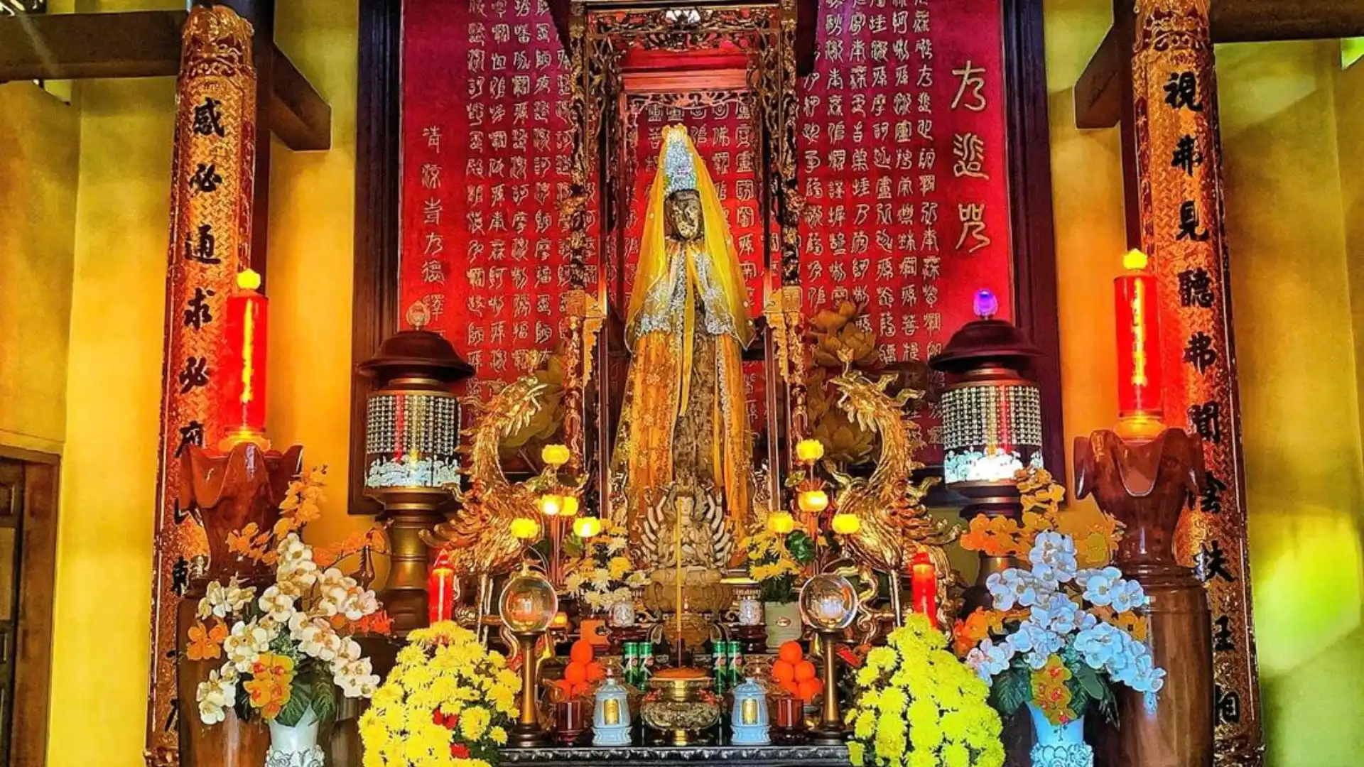 Chánh điện Chùa Thanh Lương