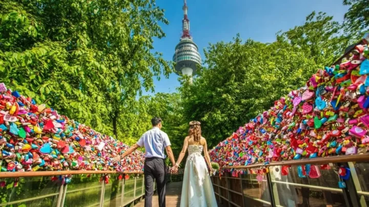 Tháp N Seoul – điểm hẹn lãng mạn và nơi ngắm nhìn toàn cảnh thủ đô từ trên cao
