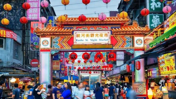 khám phá chợ đêm lục hợp - tour đài trung