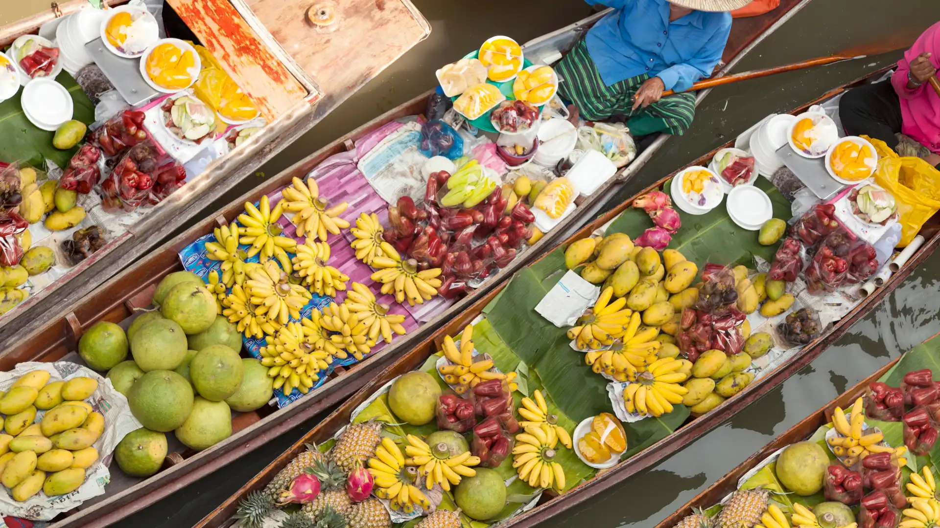 Chợ nổi bốn miền Pattaya trong tour Bangkok Pattaya từ TPHCM