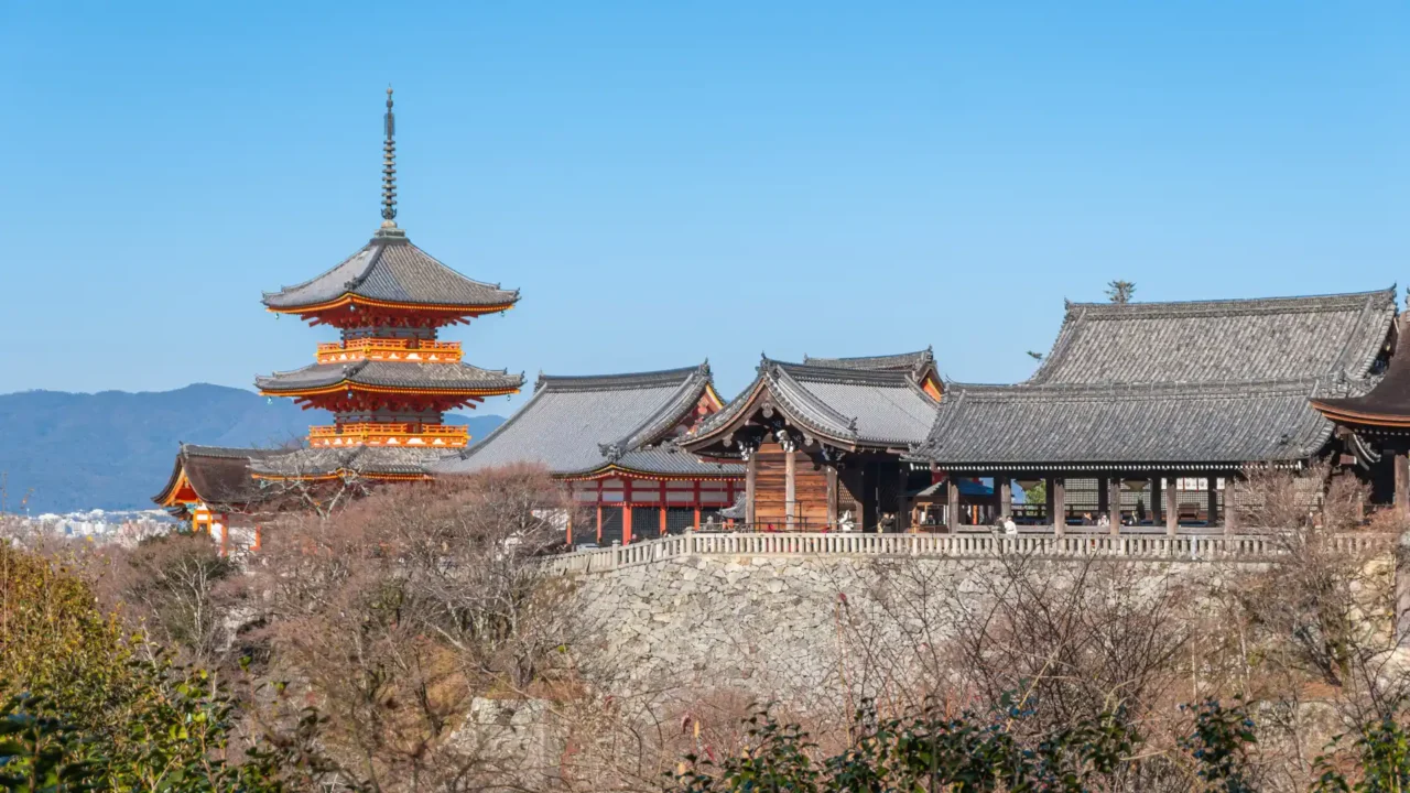 Chùa Thanh Thủy Kiyomizu điểm du lịch tâm linh trong tour Tokyo Osaka