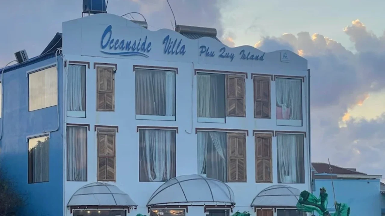 Toàn cảnh Oceanside Villa Phú Quý nhìn từ bên ngoài