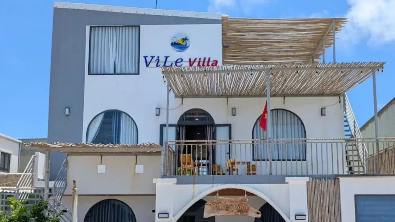 Một góc Villa Homestay xinh xắn khi đặt combo du lịch Phú Quý tự túc từ Nụ Cười Mê Kông
