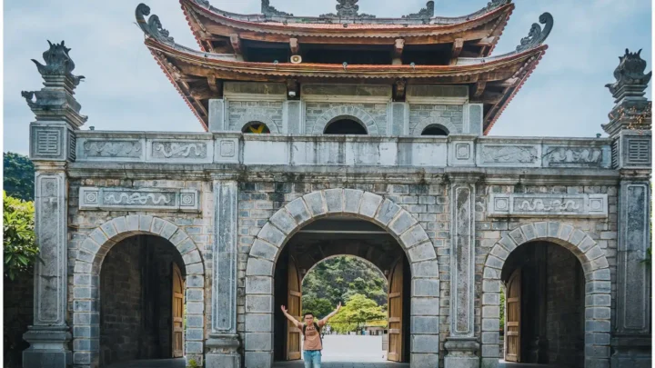 Cổng chào Cố đô Hoa Lư, kiến trúc cổ, Tour Hoa Lư Tam Cốc.