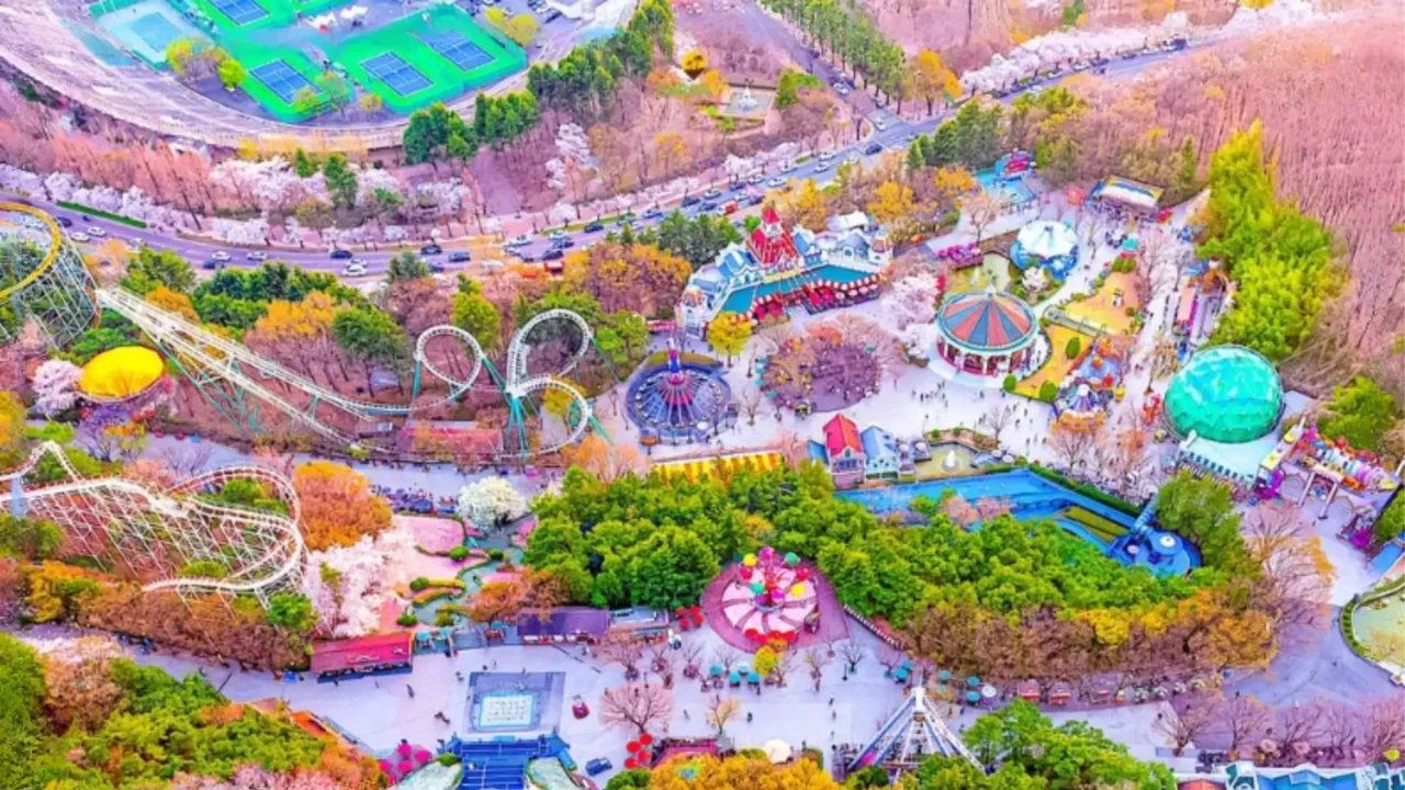 Toàn cảnh Công viên E-World đầy màu sắc tại Daegu