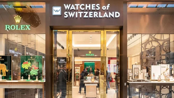 Cửa hàng đồng hồ Thụy Sĩ tại Thụy Sĩ