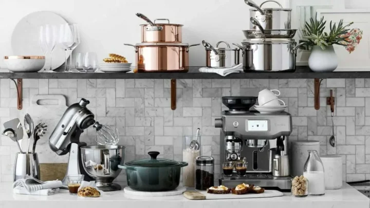 Cửa hàng dụng cụ làm bếp tại trung quốc