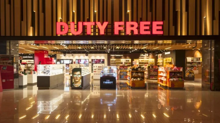 Cửa hàng Duty Free - mua sắm hàng hiệu tại Seoul