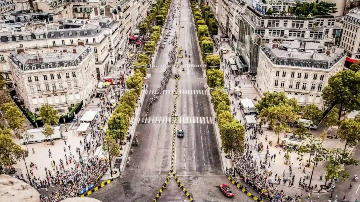 Champs Elysees – Đại lộ Thiên Đàng tại Pháp