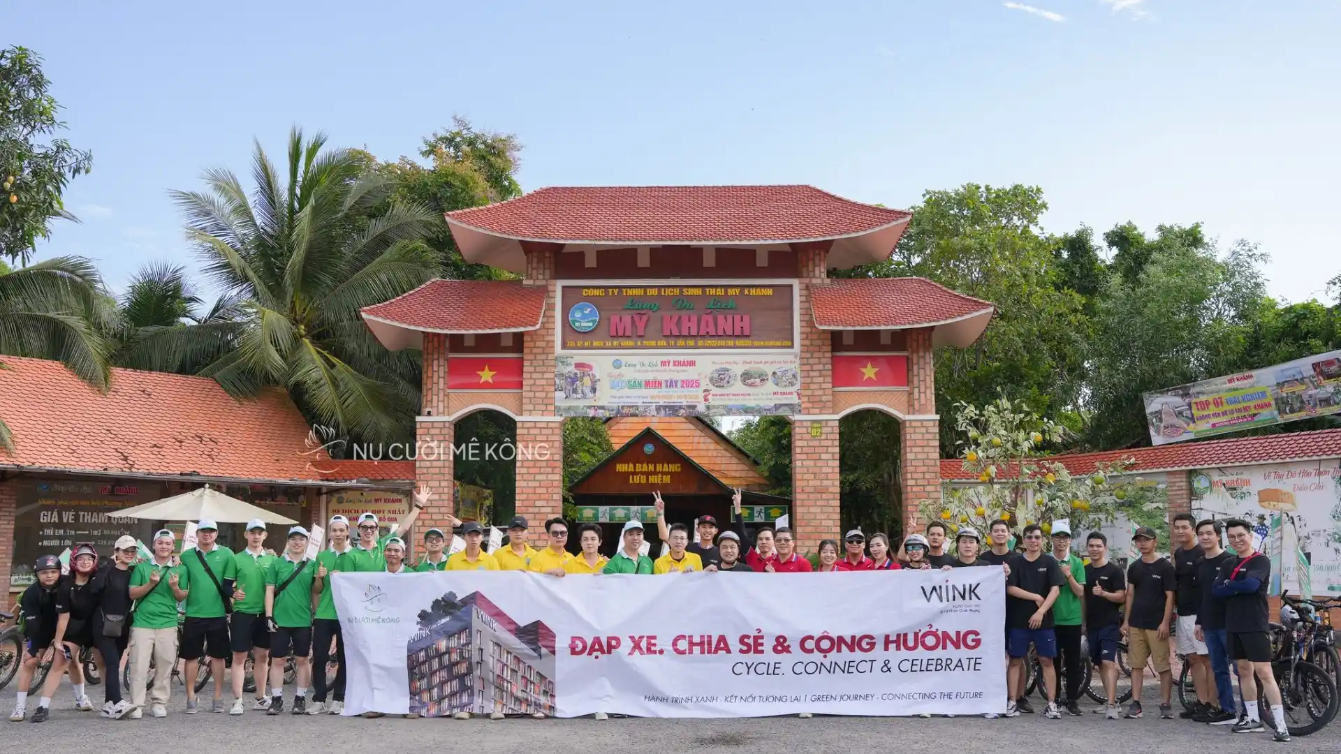 Nụ Cười Mê Kông đồng hành cùng WINK đạp xe lan tỏa nụ cười xanh Toàn thể đội ngũ Nụ Cười Mê Kông tại sự kiện đạp xe vì môi trường