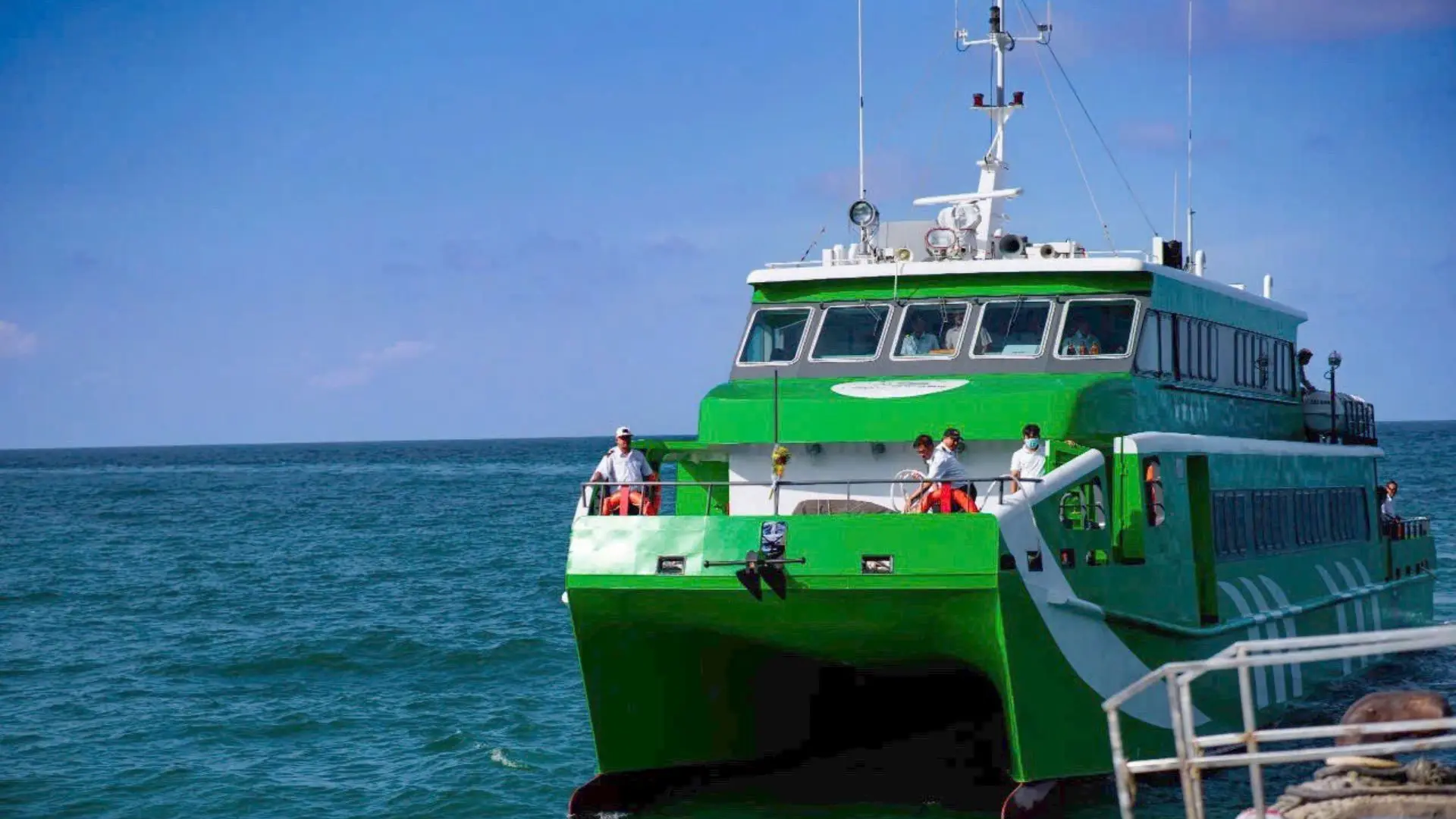 Đặt vé tàu Rạch Giá Hòn Sơn tàu Lightningship