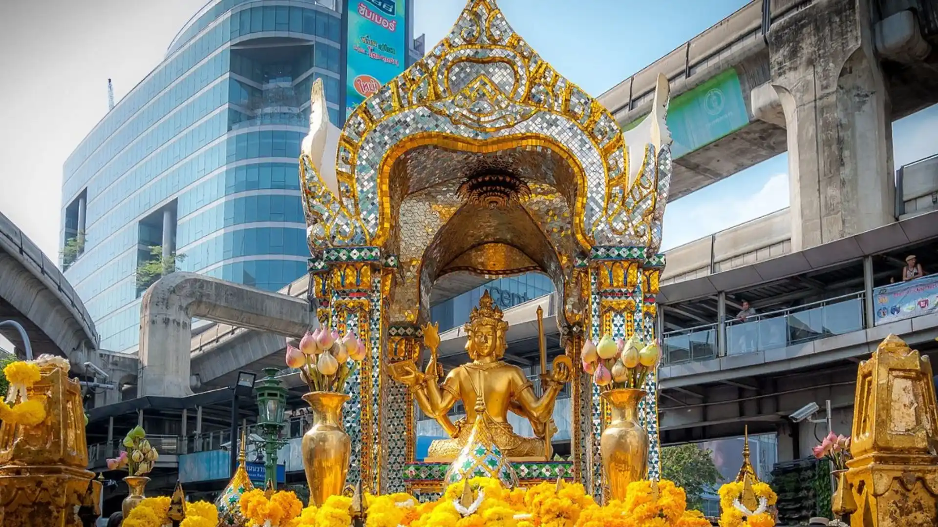 Đền Phật 4 Mặt nổi tiếng tại Thái Lan