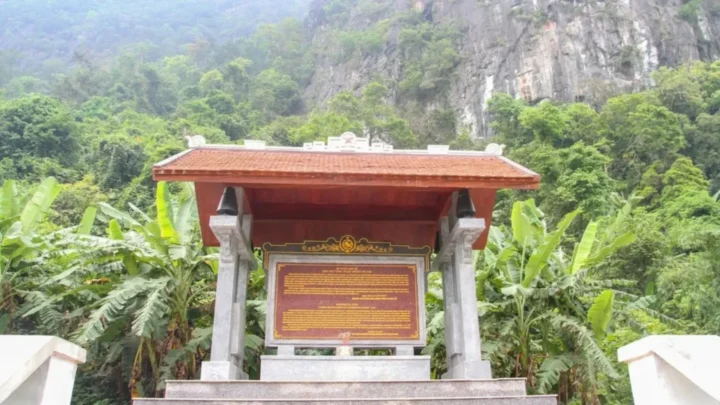 Di tích Tổng trạm thông tin A72, lịch sử đường Trường Sơn.