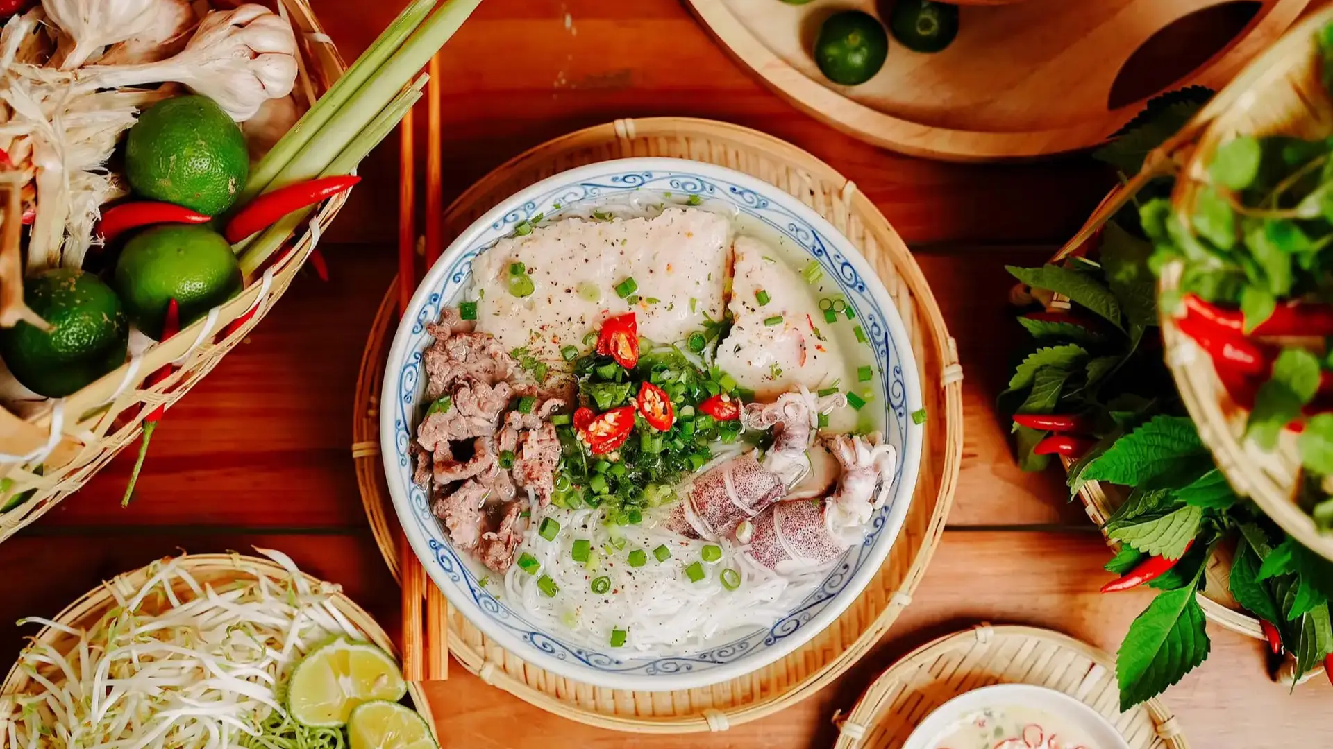 bún quậy sunset town