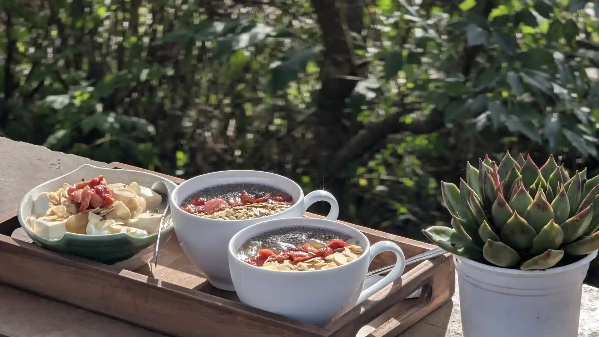 Đồ uống tại quán cà phê Lặng Art