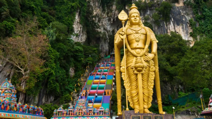Động Batu Malaysia – Tour Singapore Malaysia giá tốt