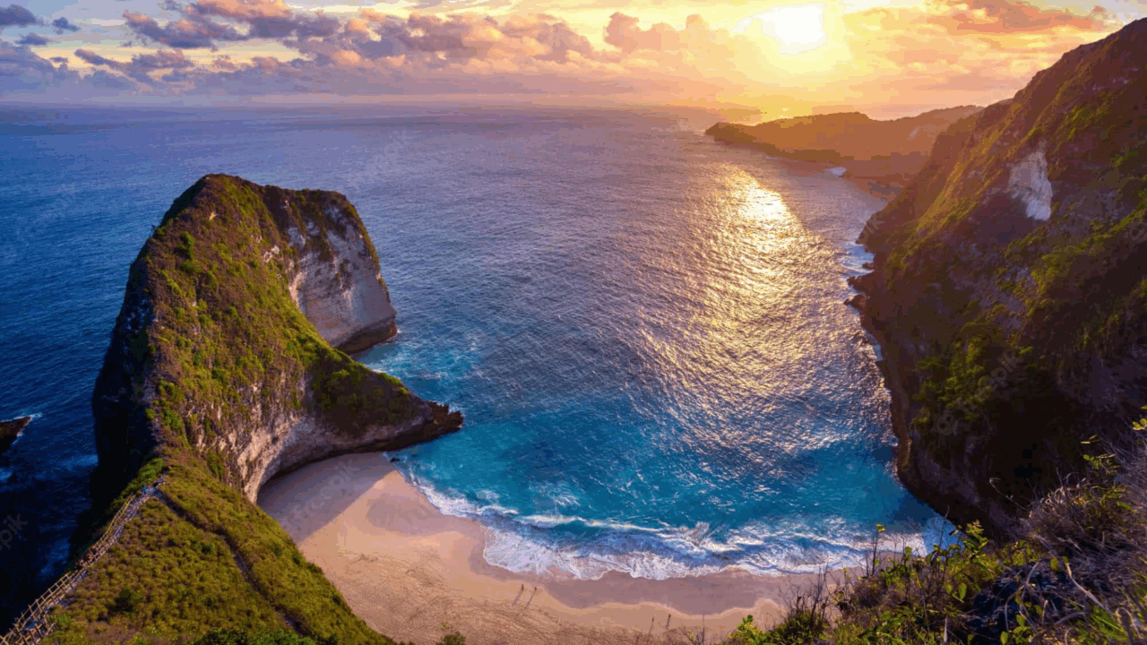 Kelingking Beach trong tour du lịch Bali