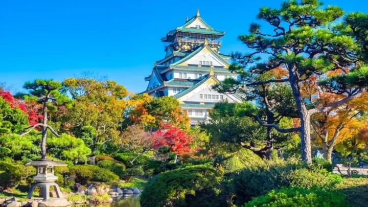 Lâu đài Osaka cổ kính