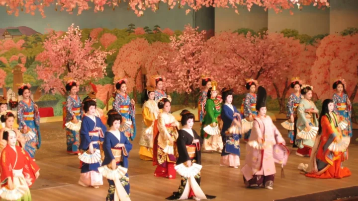 Chương trình Geisha Show tại Nhật