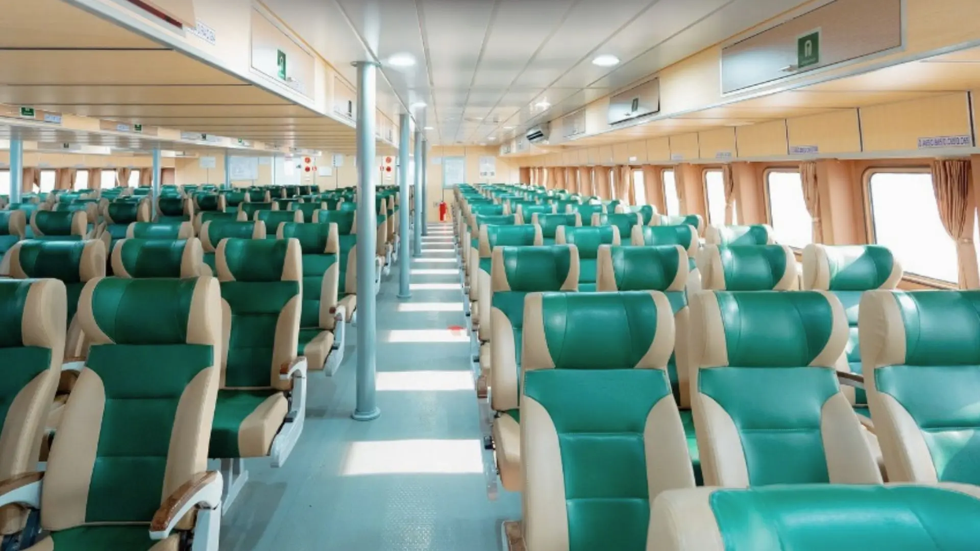 Dãy ghế phổ thông tàu cao tốc Trần Đề Côn Đảo
