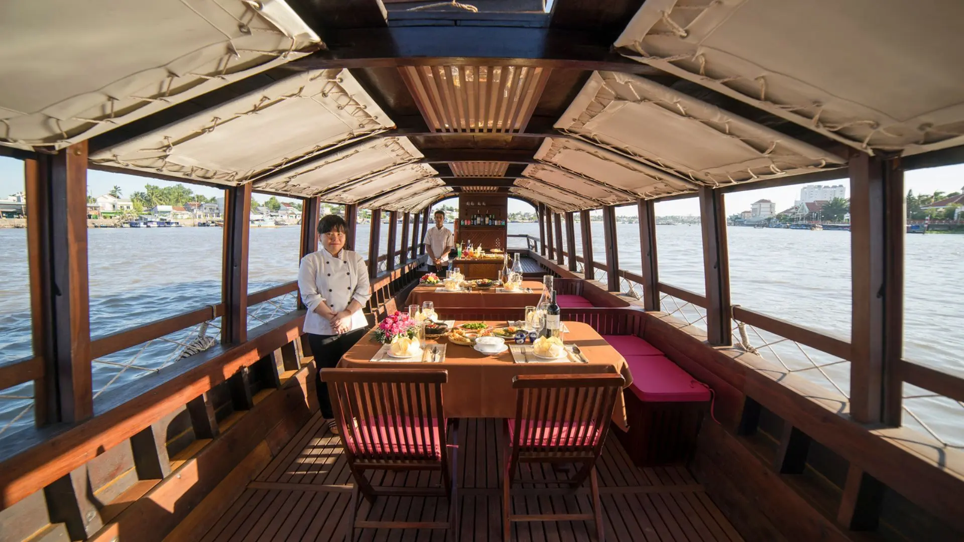 dịch vụ tàu mysitc khám phá mekong chậm rãi sang trọng