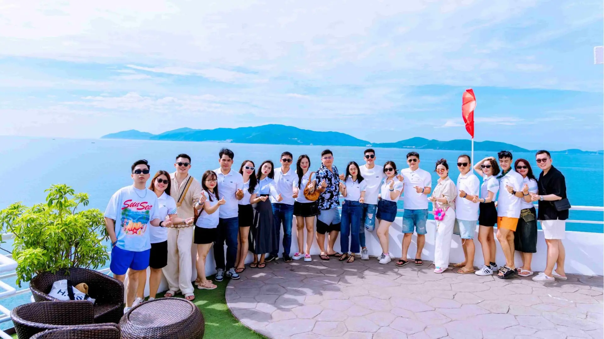hỗ trợ truyền thông chụp ảnh cho tour đoàn ngân hàng