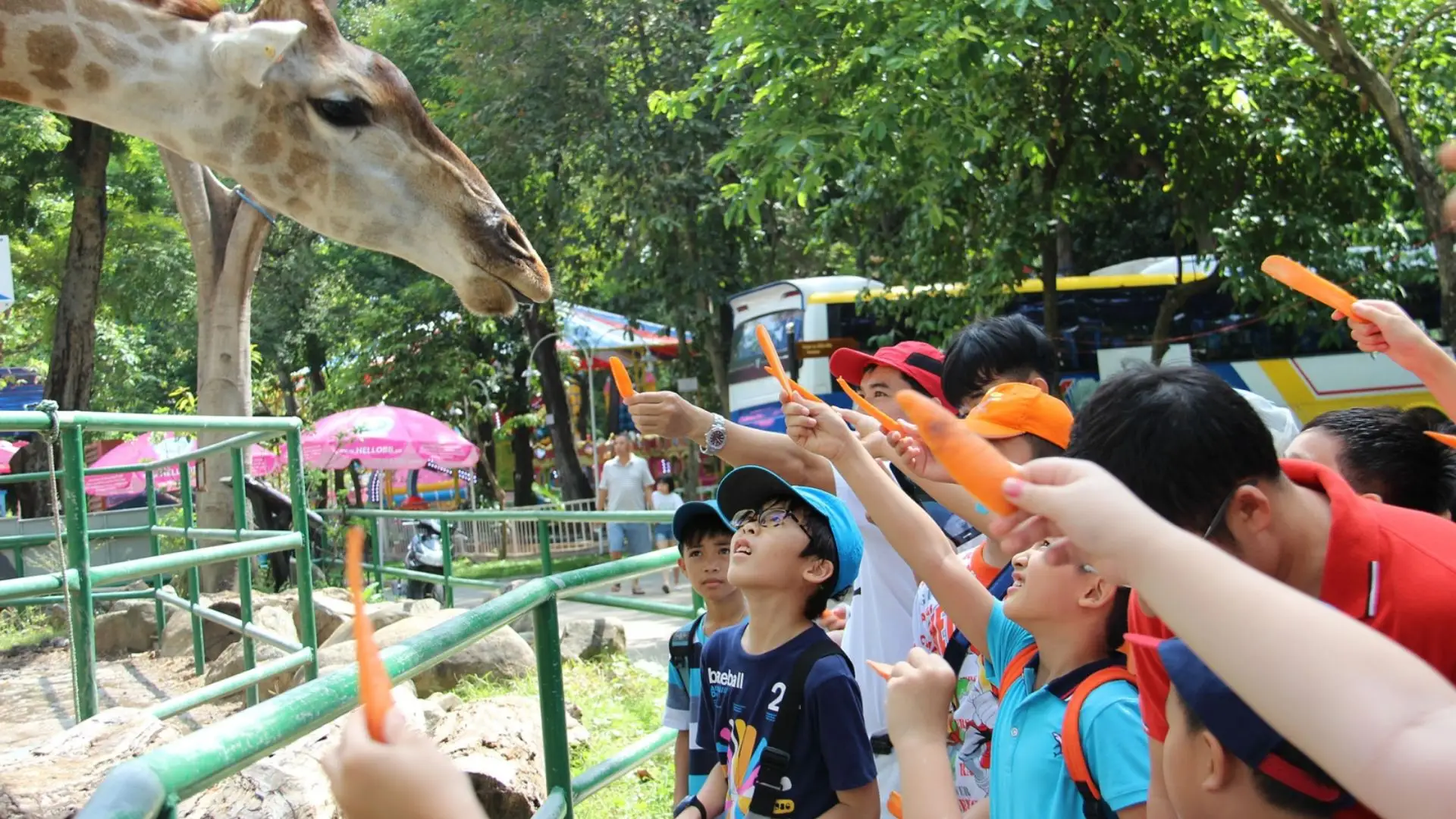 Hoạt động tương tác tour học sinh Nụ Cười Mê Kông