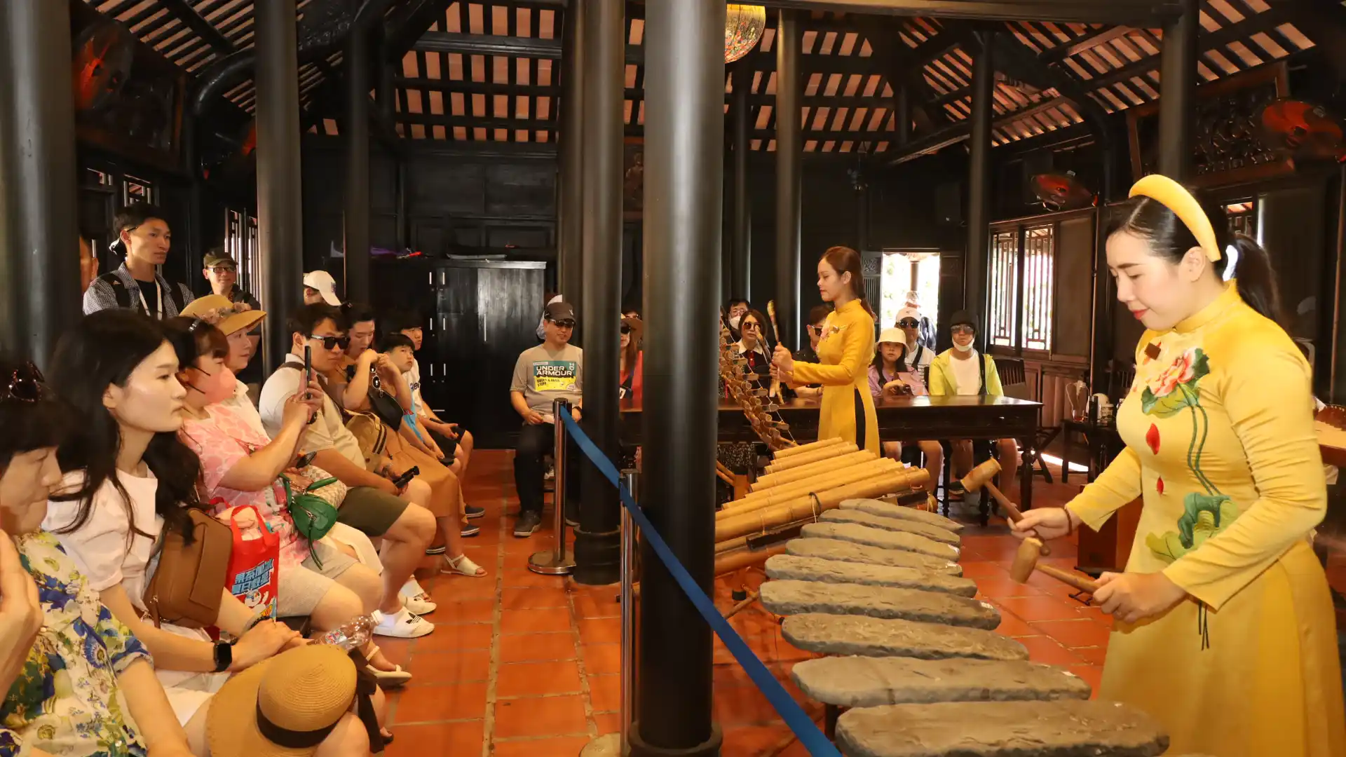 Hội quán Vịnh Nha Trang tại Hòn Chồng