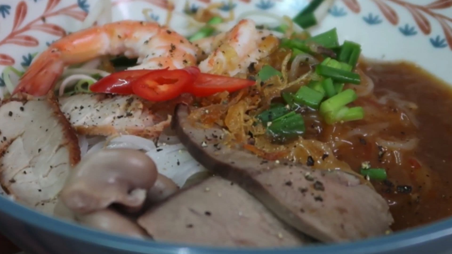 Hủ tiếu Sa Đéc - sợi to mềm, nước dùng thanh mát