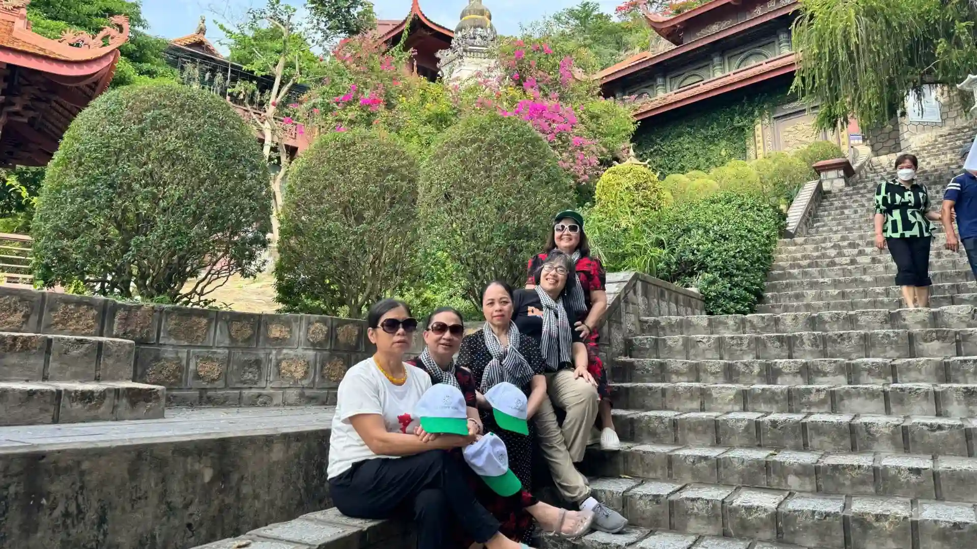 feedback khách đi Tour Cần Thơ Cà Mau An Giang 3 ngày 2 đêm check-in chùa hang an giang