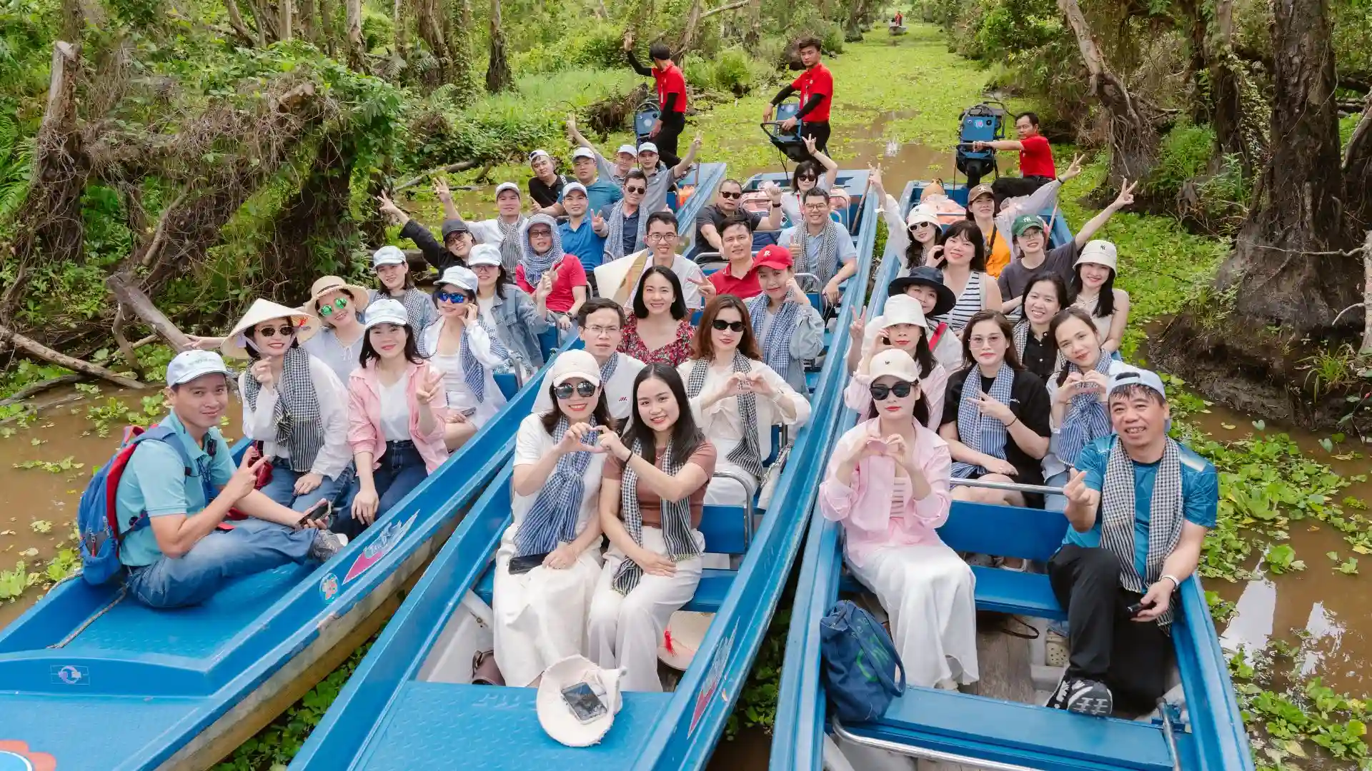 trải nghiệm tắc ráng xuyên rừng tràm trà sư