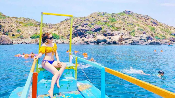 Lặn ngắm san hô khám phá thế giới biển đầy sắc màu tại Bãi Dứa
