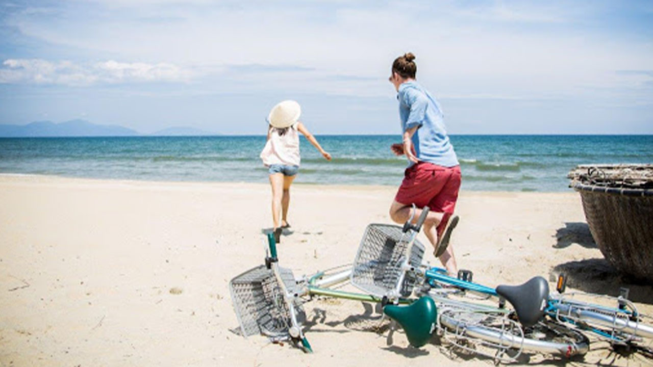 khám phá bờ biển bằng xe đạp