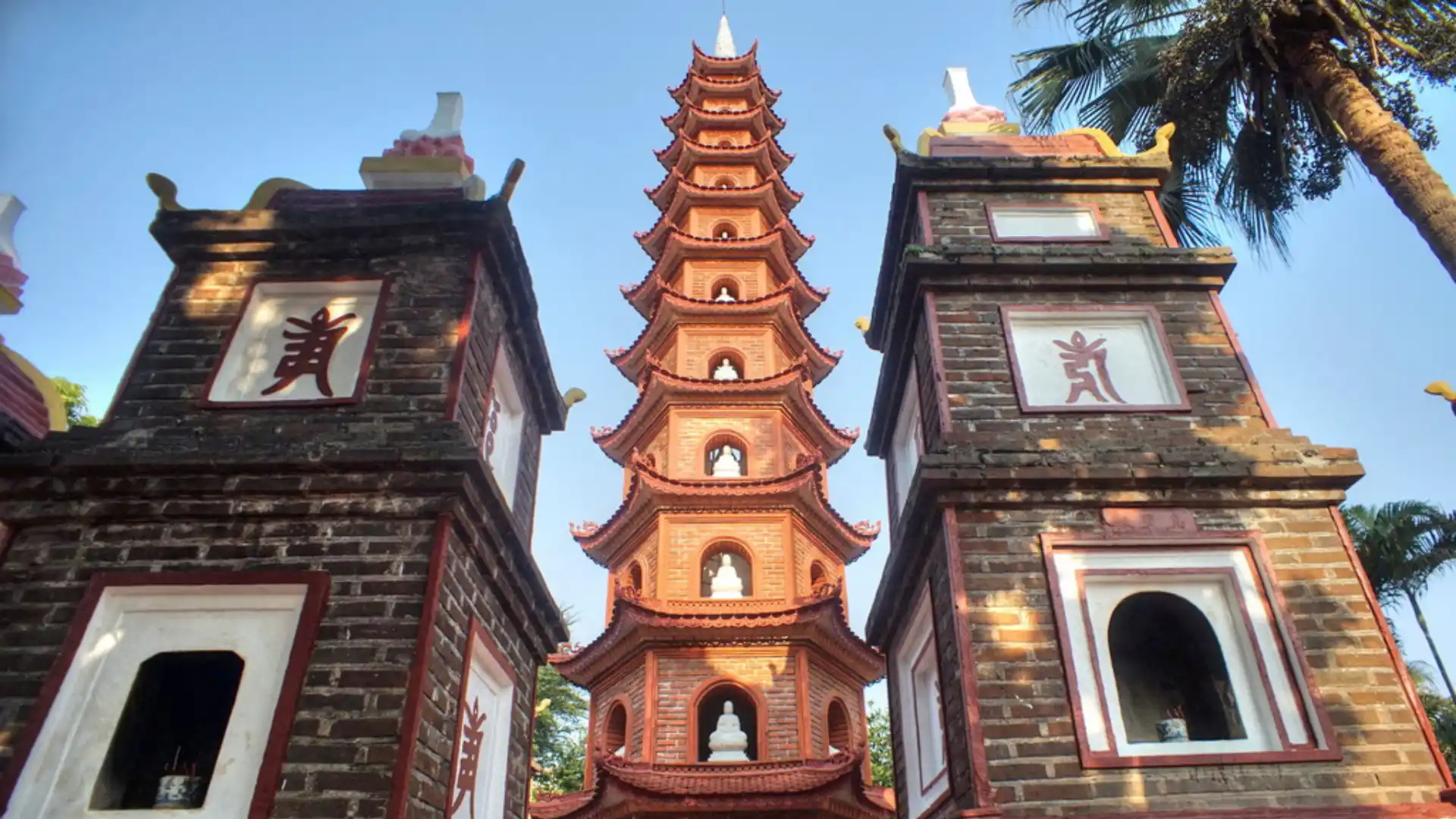 Kiến trúc chữ Công tại Chùa Trấn Quốc