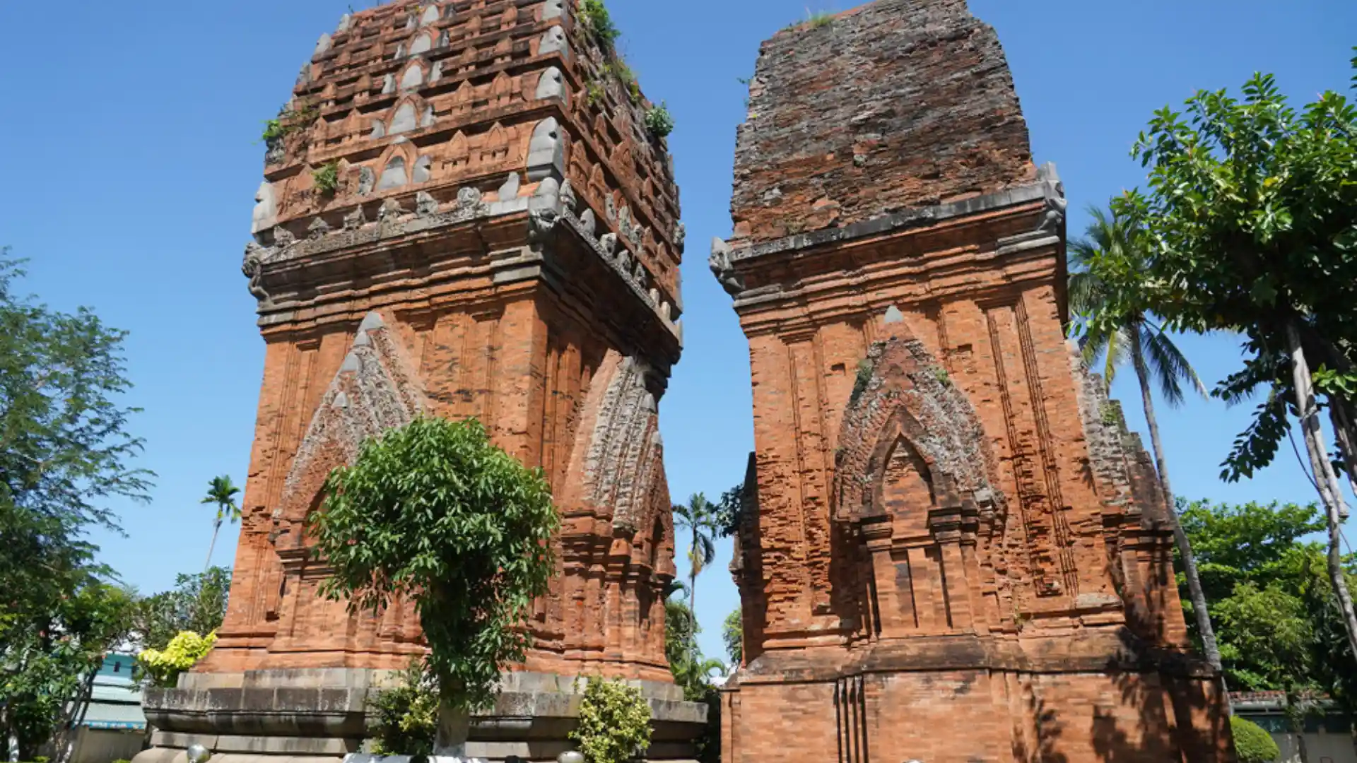 Kiến trúc Tháp đôi Quy Nhơn