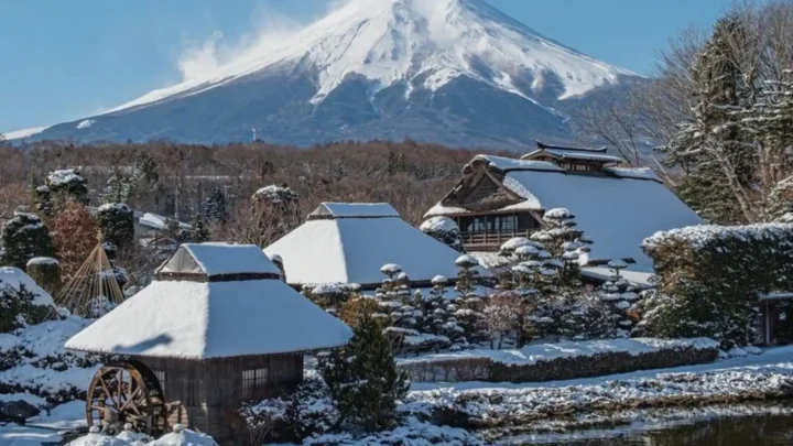 Làng cổ Oshino Hakkai tại Nhật