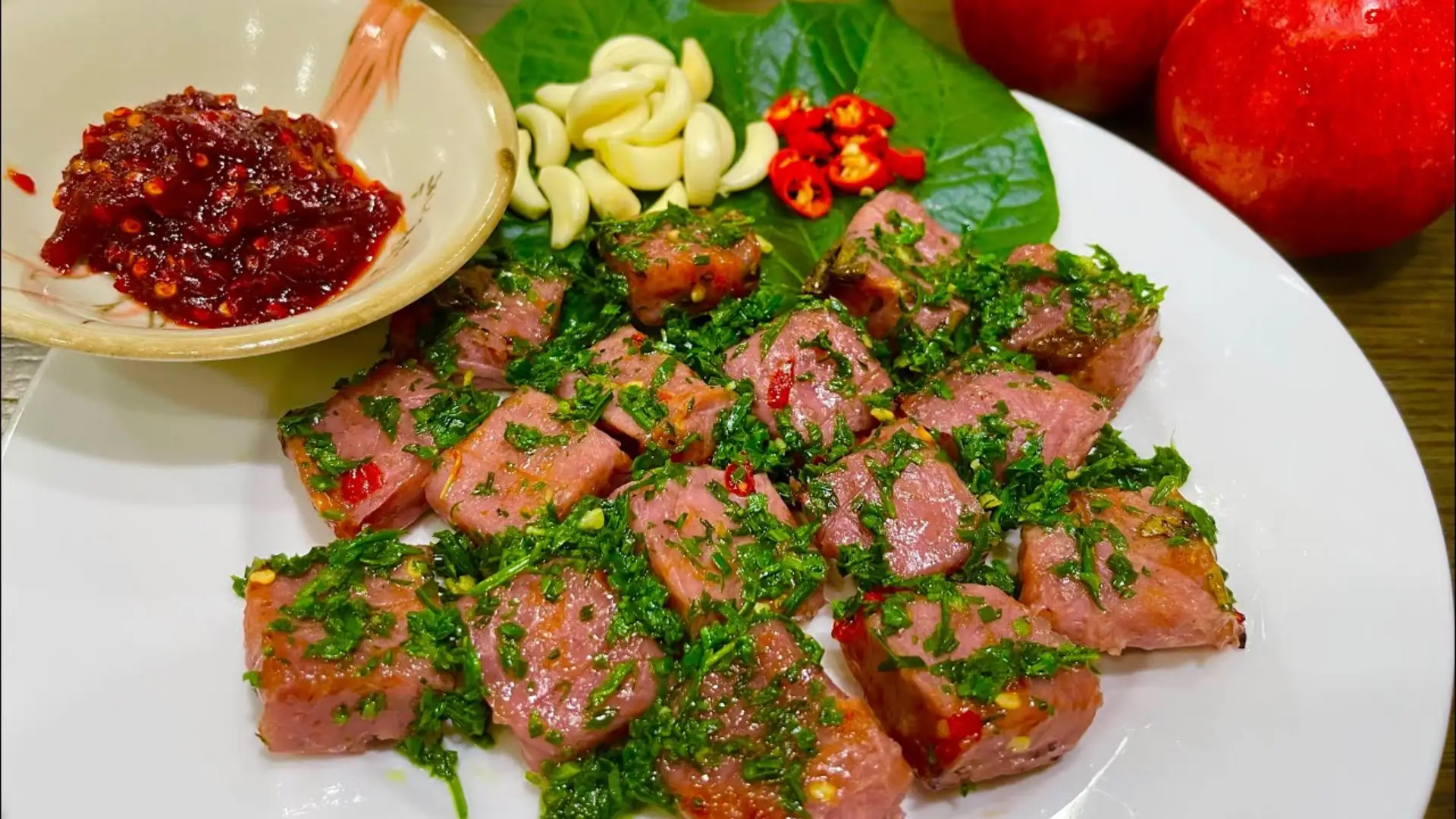 Nem chợ Huyện nướng - Món ăn Bình Định