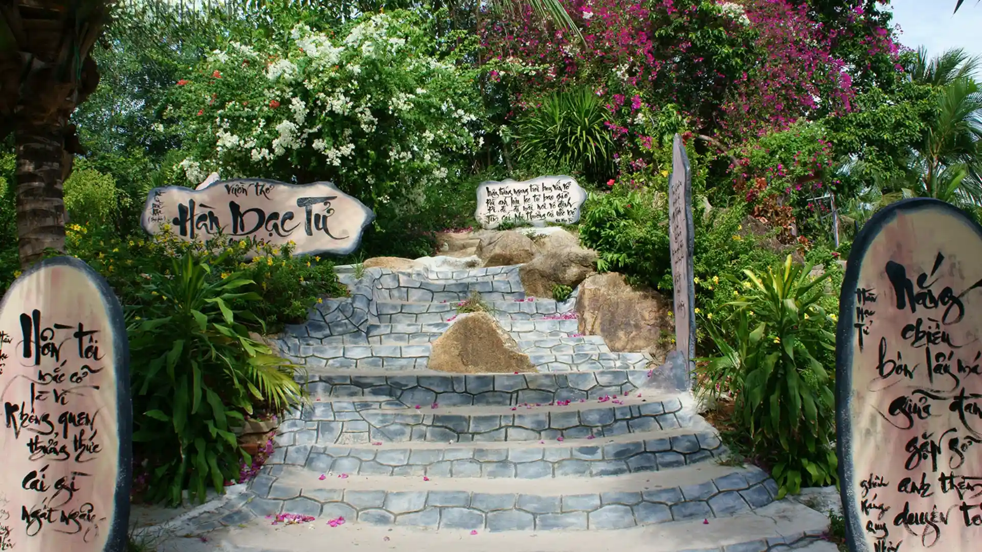 Tham quan mộ Hàn Mặc Tử từ 1-2 tiếng