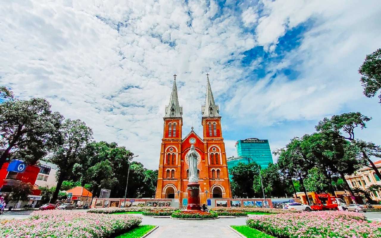 nhà thờ Đức Bà thành phố Hồ Chí Minh