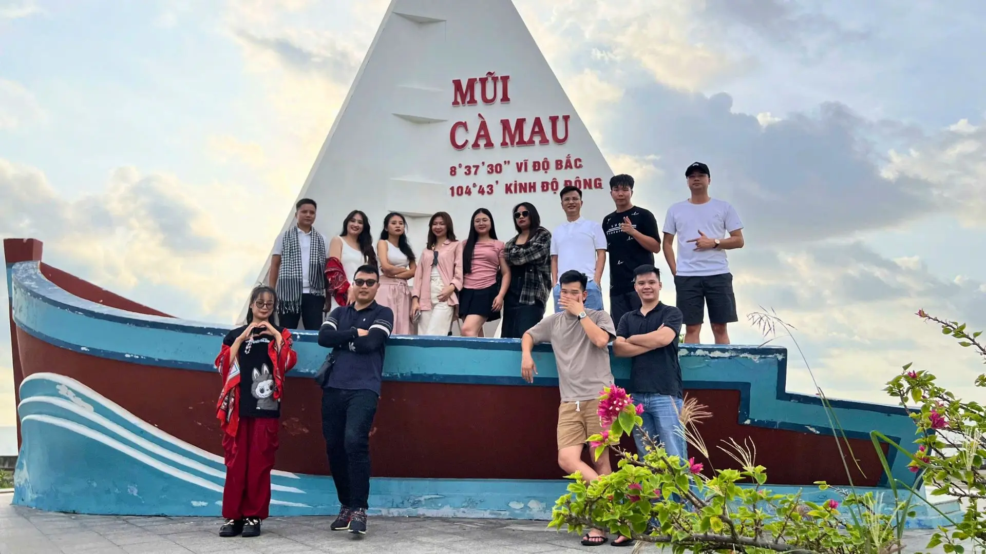 nụ cười mê kông am hiểu địa phương luôn đảm bảo phụ vụ chu đáo