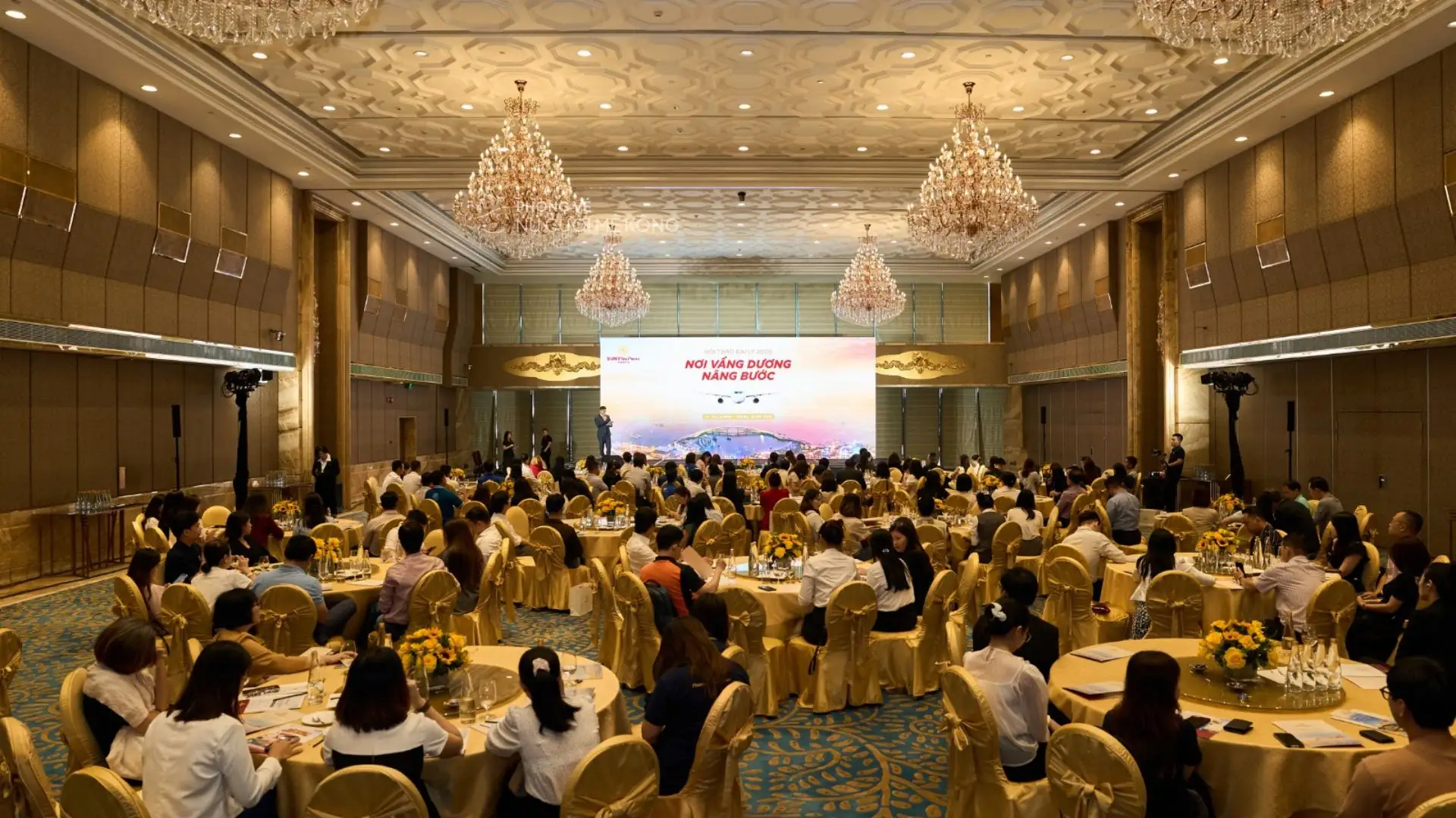 sự kiện Ngày hội Rise Together