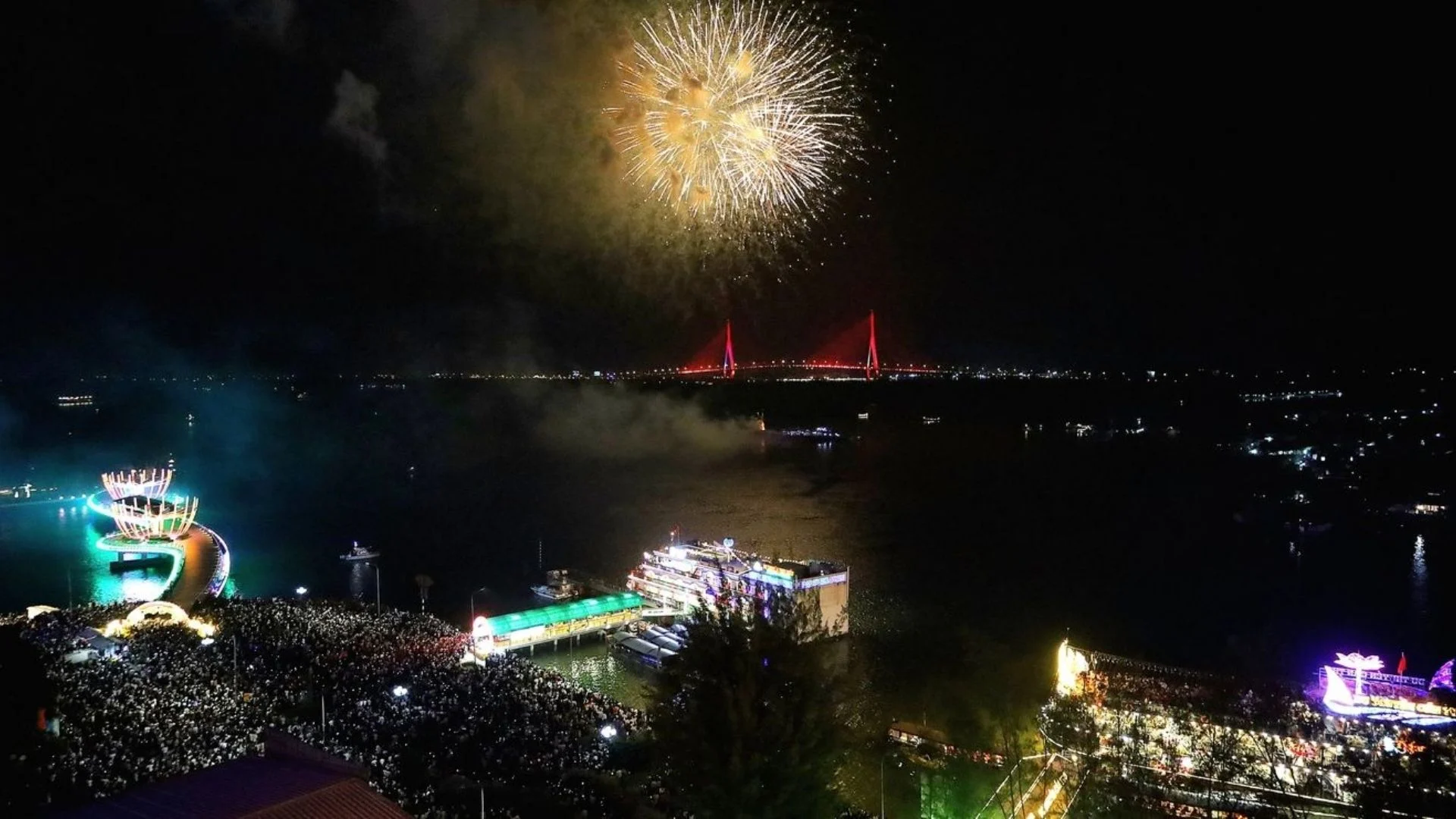 Khai mạc Lễ hội Cần Thơ 2025 với Drone Show và pháo hoa