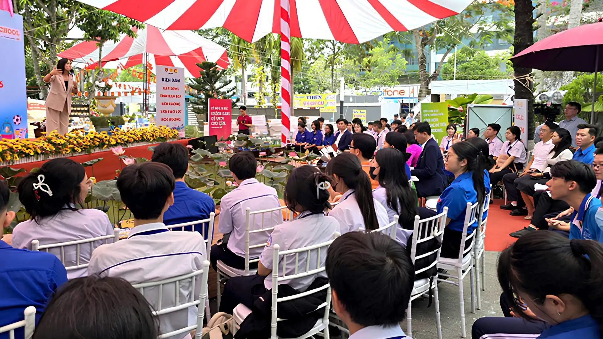 Học sinh Cần Thơ tham gia diễn đàn Xây dựng tình bạn đẹp