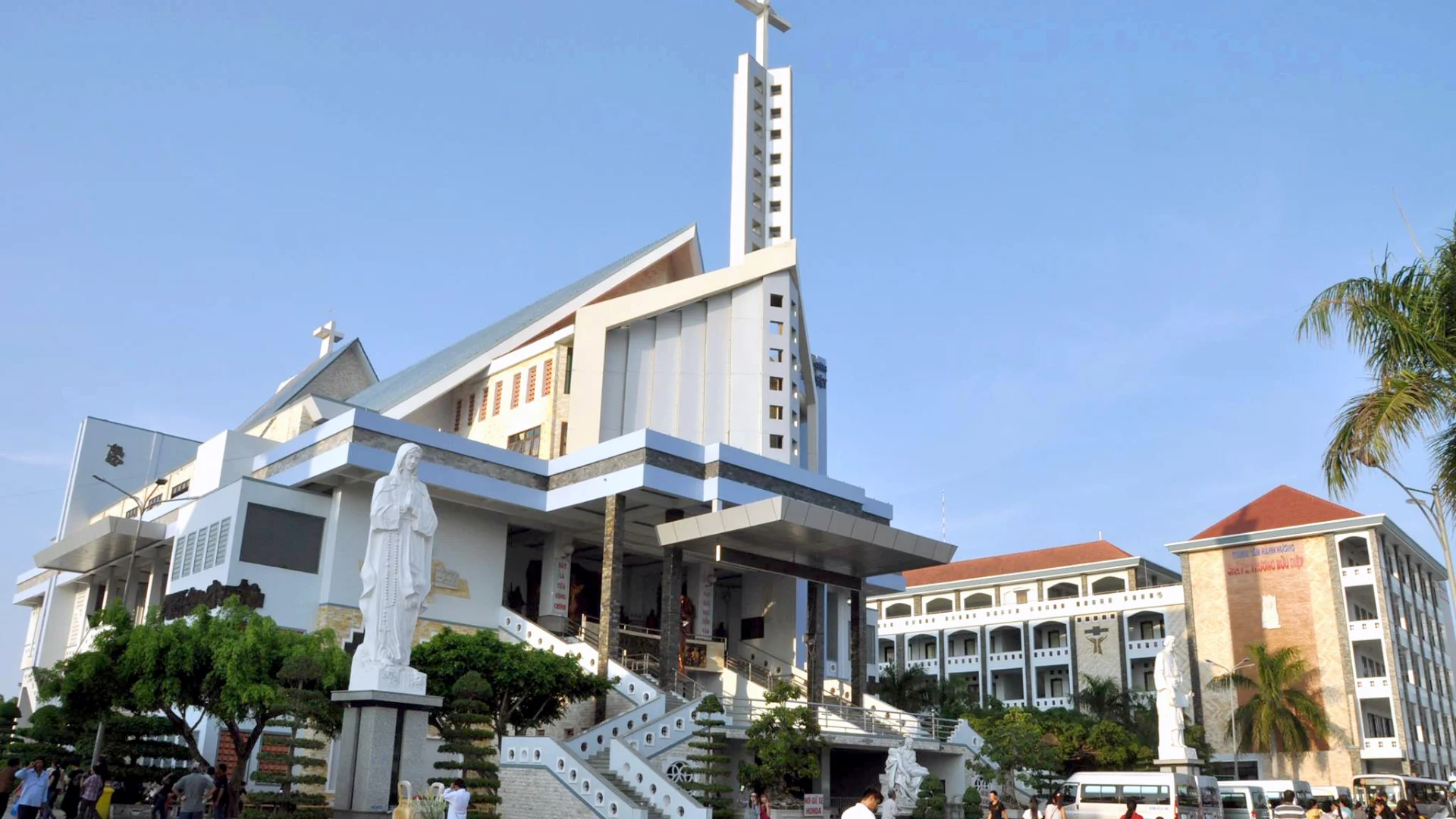 Nụ Cười Mê Kông - Nhà thờ Tắc Sậy 
