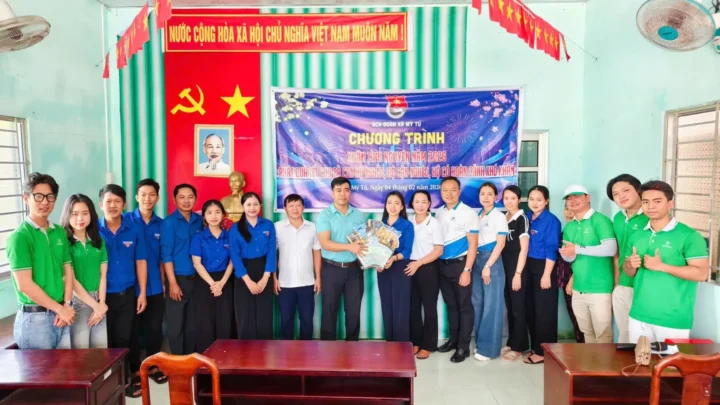 Chương trình Nụ cười Mekong – Tết yêu thương 2026 trao quà Tết cho bà con khó khăn tại Đồng bằng sông Cửu Long