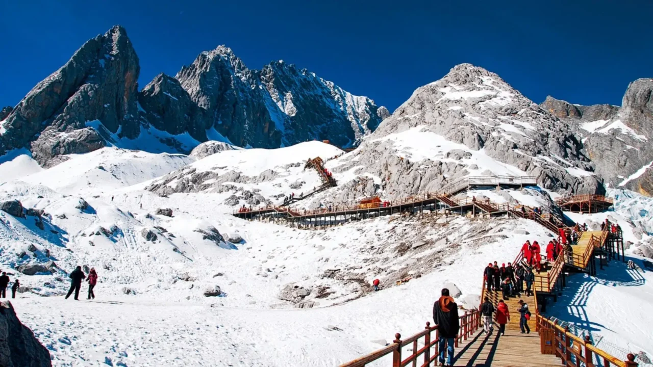 Tour Lệ Giang 6N5Đ - Núi Tuyết Ngọc Long.
